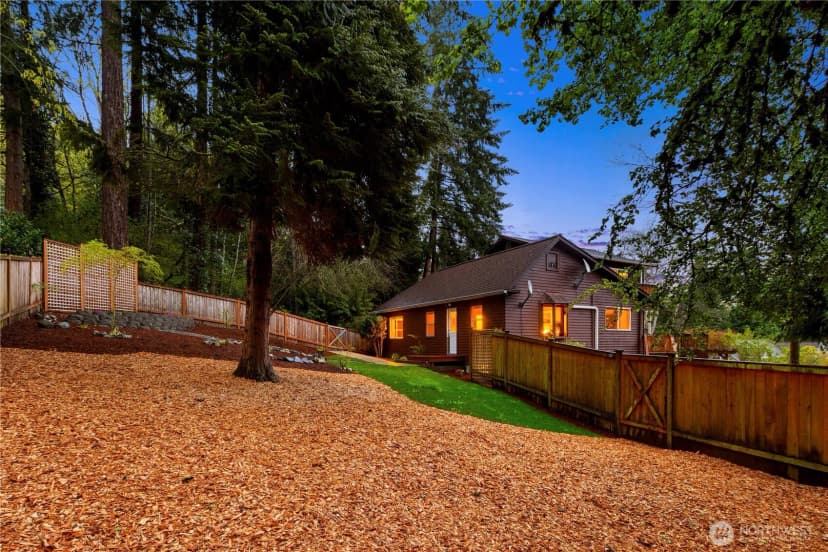 Property photo for 9420 Ne 129th Place, Kirkland photo 35
