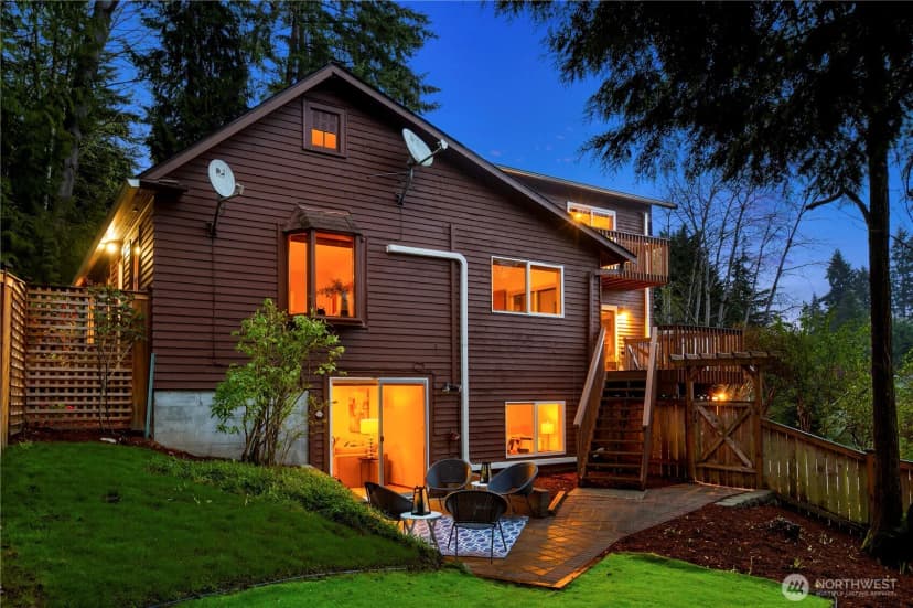 Property photo for 9420 Ne 129th Place, Kirkland photo 36