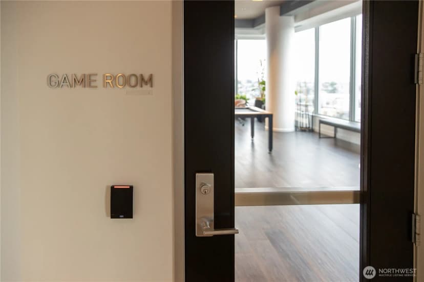 Property photo for 1808 Minor Avenue #1700, Seattle photo 19