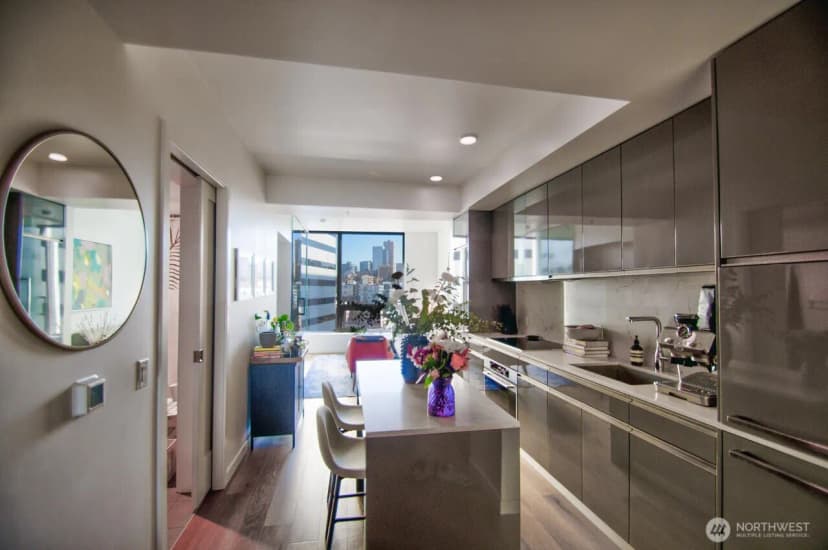 Property photo for 1808 Minor Avenue #1700, Seattle photo 5