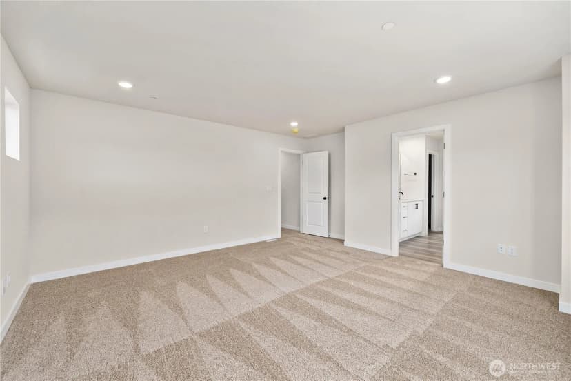 Property photo for 3981 Mccormick Village Drive, Bremerton photo 25