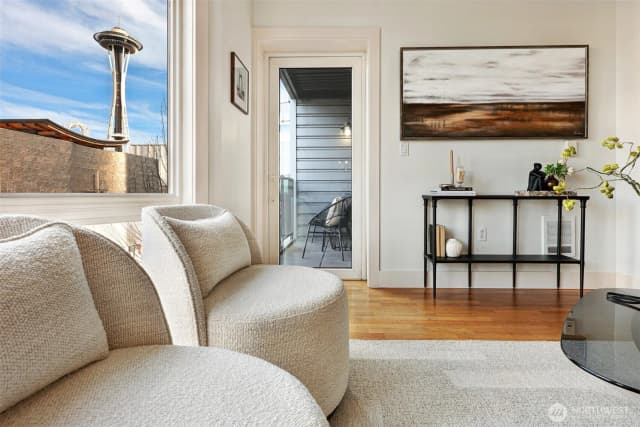 Property photo for 159 Denny Way #406, Seattle photo 2