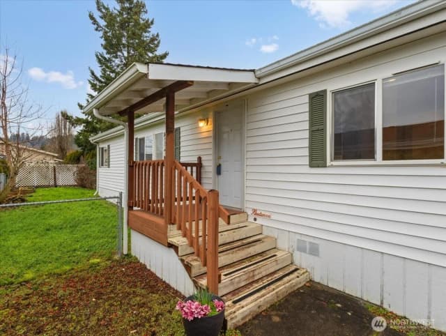 Property photo for 53 Heritage Boulevard, Longview photo 3