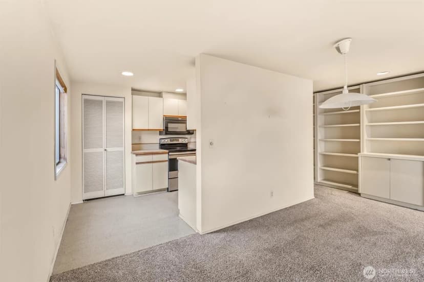 Property photo for 505 W Roy Street #304, Seattle photo 11