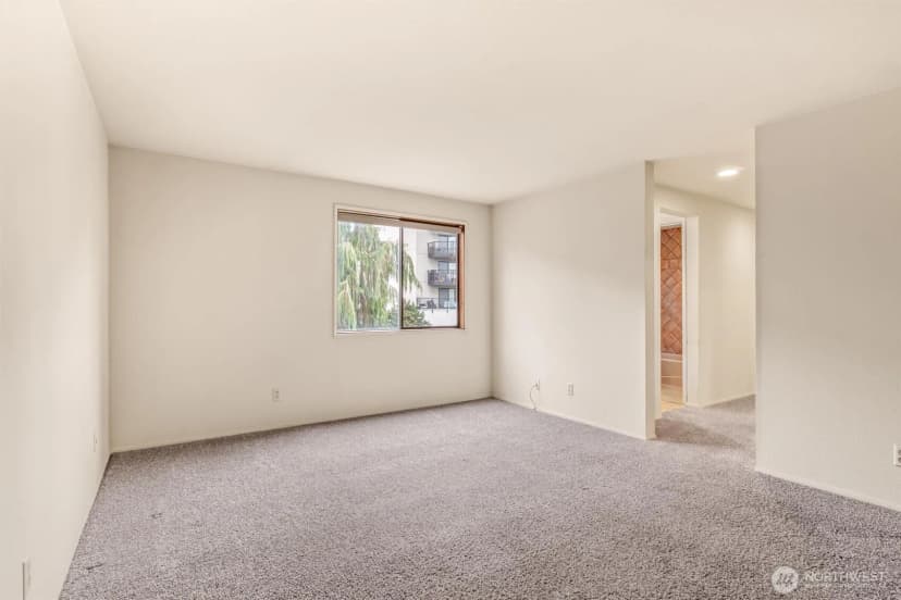 Property photo for 505 W Roy Street #304, Seattle photo 17