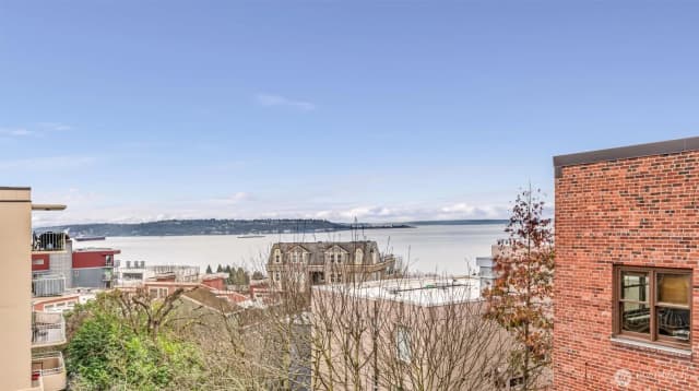 Property photo for 505 W Roy Street #304, Seattle