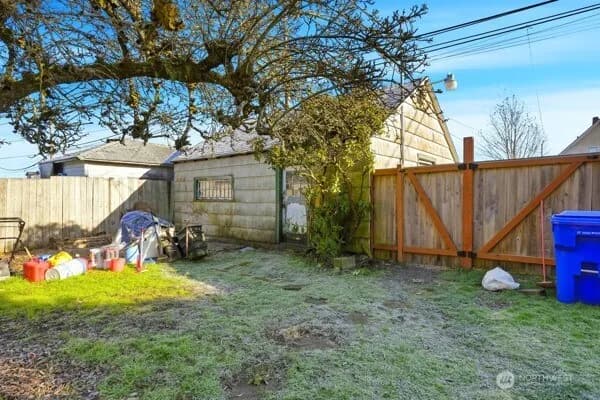 Property photo for 2009 Lombard Avenue, Everett photo 22