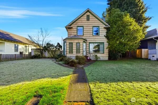 Property photo for 2009 Lombard Avenue, Everett