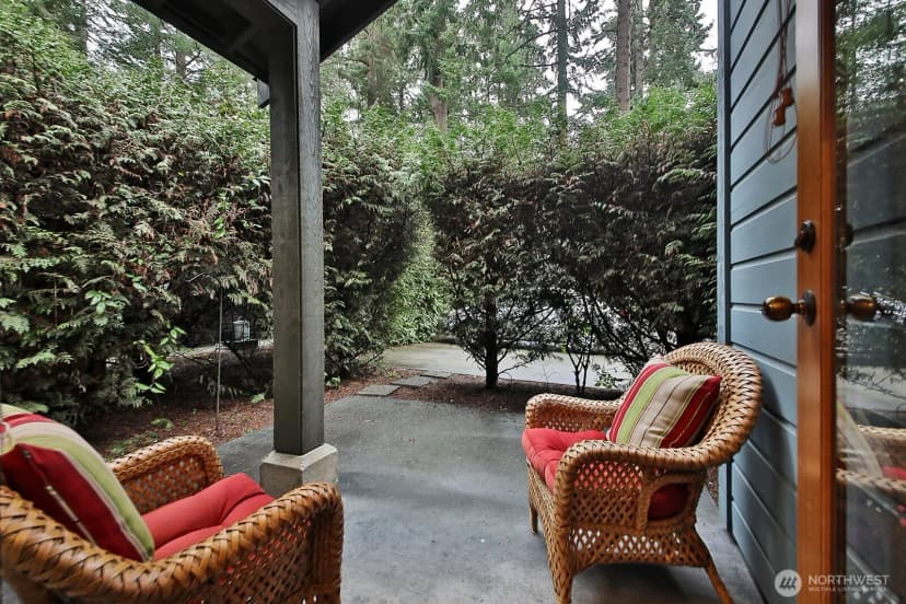 Property photo for 313 Edgecliff Drive, Langley photo 13