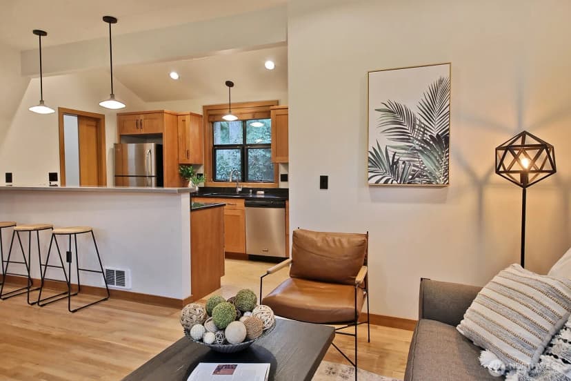 Property photo for 313 Edgecliff Drive, Langley photo 8