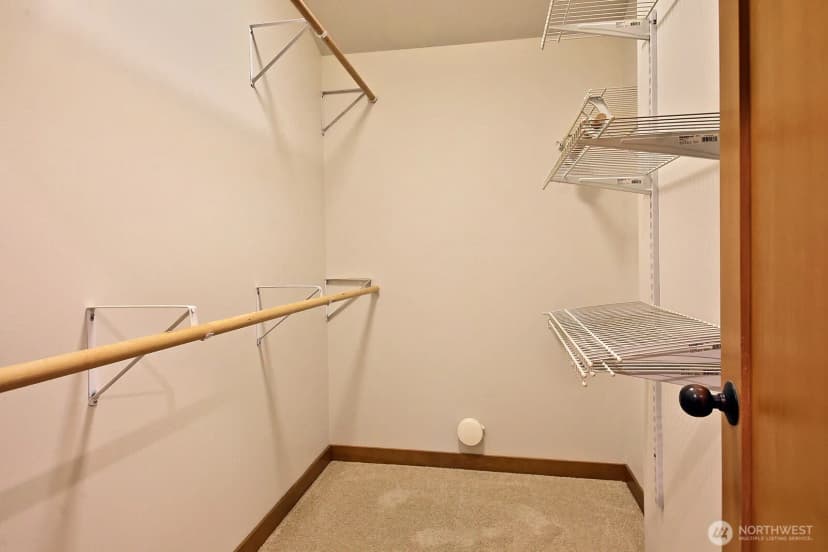 Property photo for 313 Edgecliff Drive, Langley photo 23