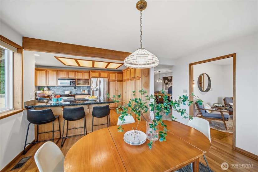 Property photo for 12638 Shorewood Drive Sw, Burien photo 25