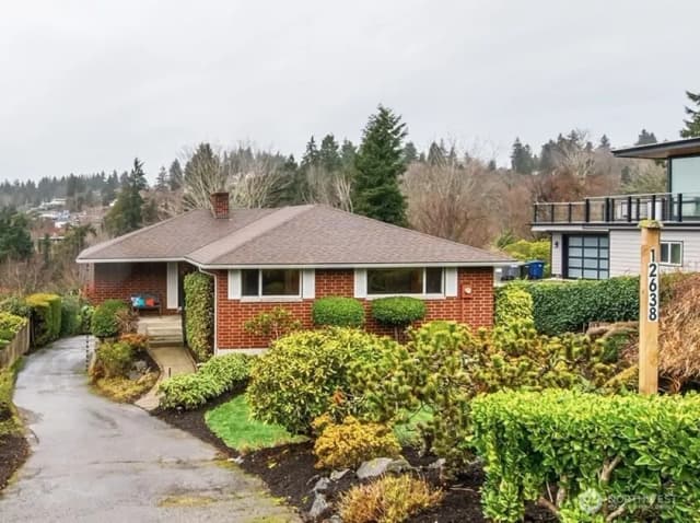 Property photo for 12638 Shorewood Drive Sw, Burien