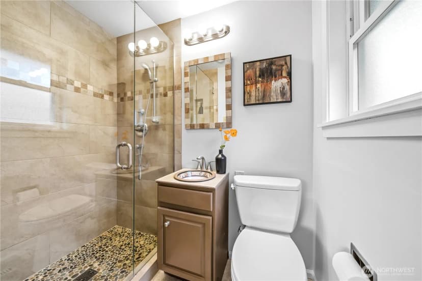 Property photo for 12638 Shorewood Drive Sw, Burien photo 30