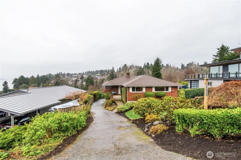 Property photo for 12638 Shorewood Drive Sw, Burien photo 2