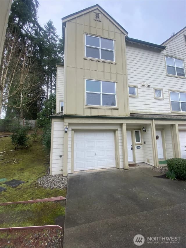 Property photo for 1600 121st Street Se #j101, Everett photo 3