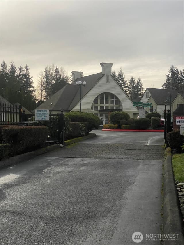 Property photo for 1600 121st Street Se #j101, Everett photo 5