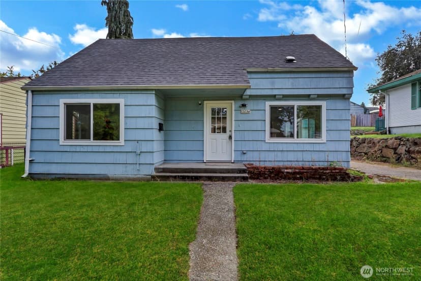Property photo for 12034 68th Avenue S, Seattle photo 2
