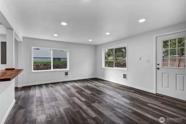 Property photo for 12034 68th Avenue S, Seattle photo 4