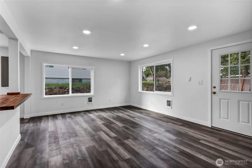 Property photo for 12034 68th Avenue S, Seattle photo 4