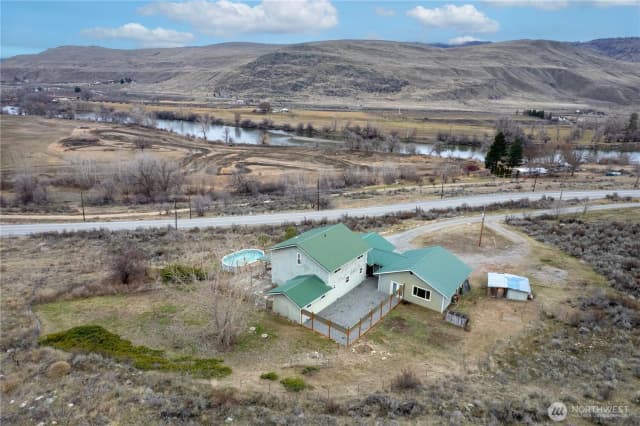 Property photo for 30 Saddle View Drive, Okanogan photo 2
