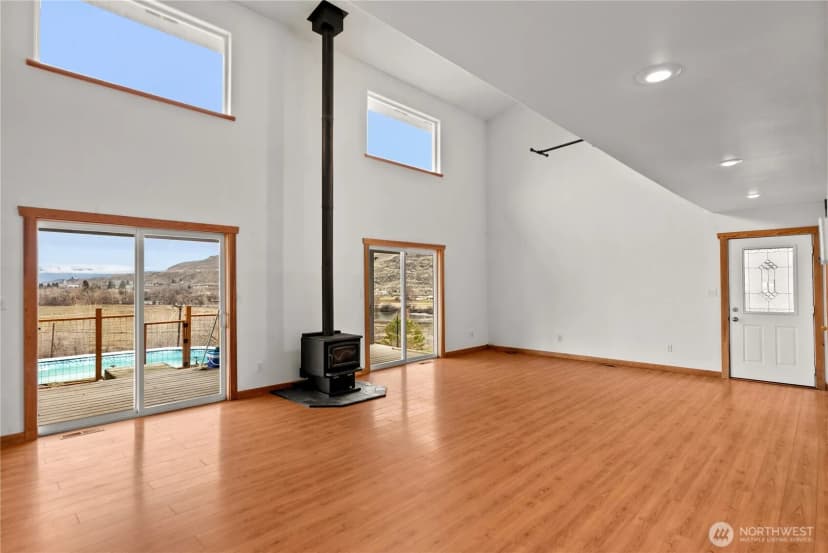 Property photo for 30 Saddle View Drive, Okanogan photo 15