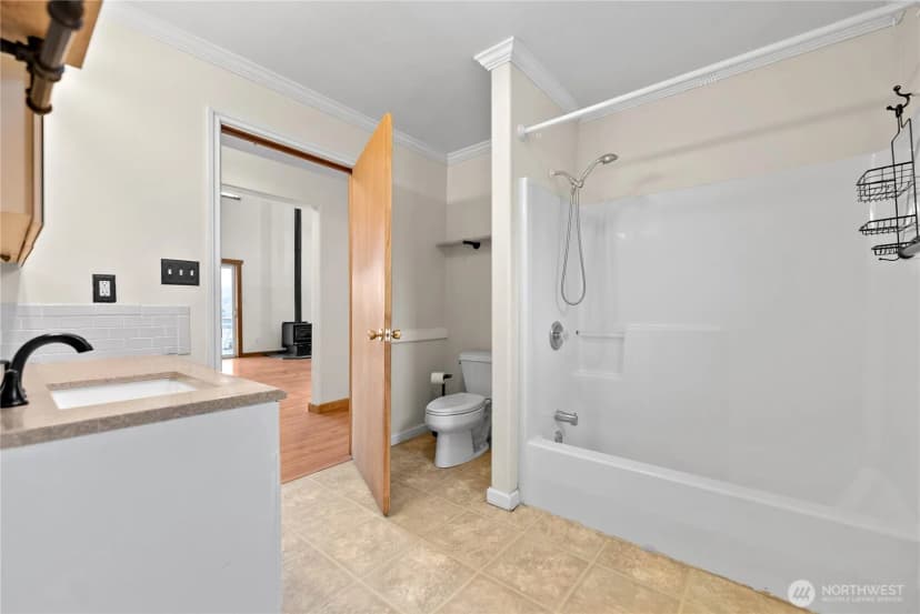 Property photo for 30 Saddle View Drive, Okanogan photo 21