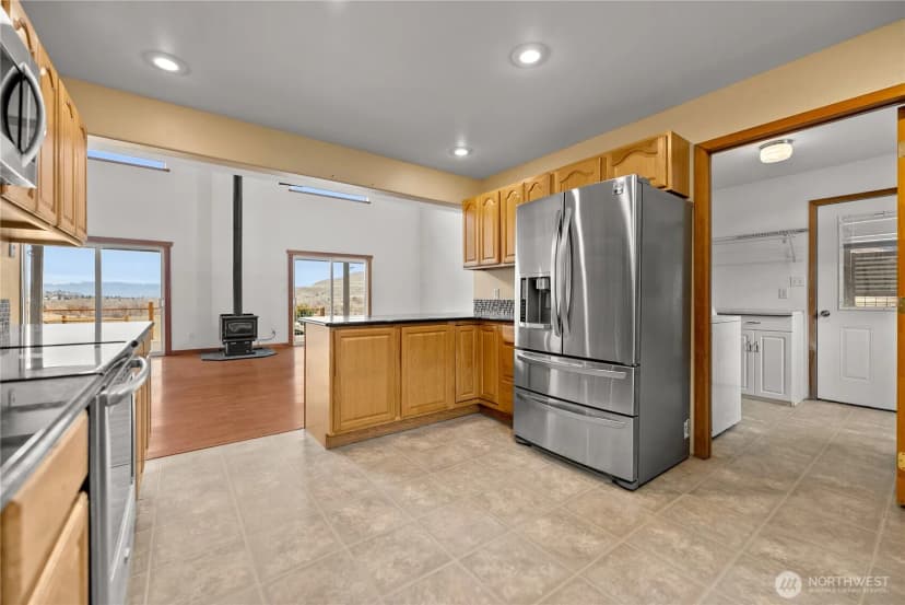 Property photo for 30 Saddle View Drive, Okanogan photo 8