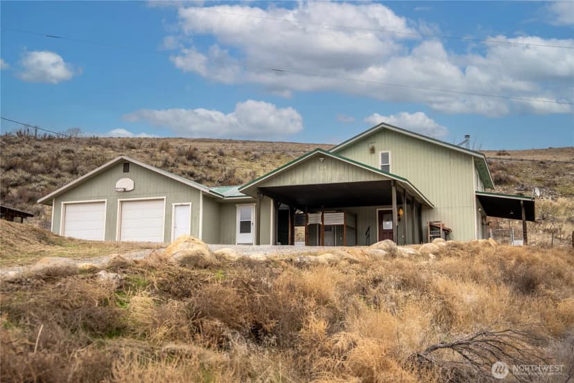 Property photo for 30 Saddle View Drive, Okanogan