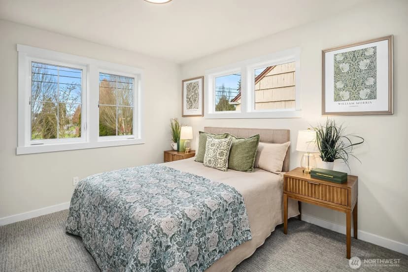 Property photo for 5028 35th Avenue Ne, Seattle photo 15