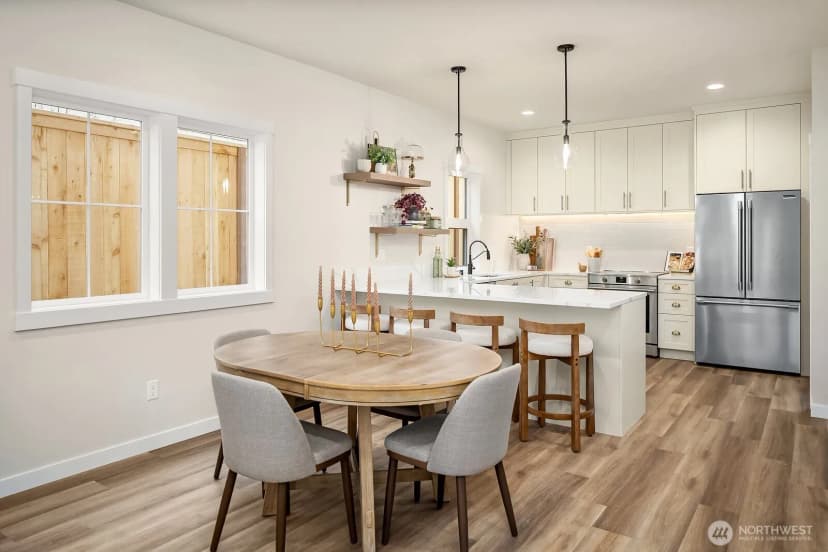 Property photo for 5028 35th Avenue Ne, Seattle photo 6