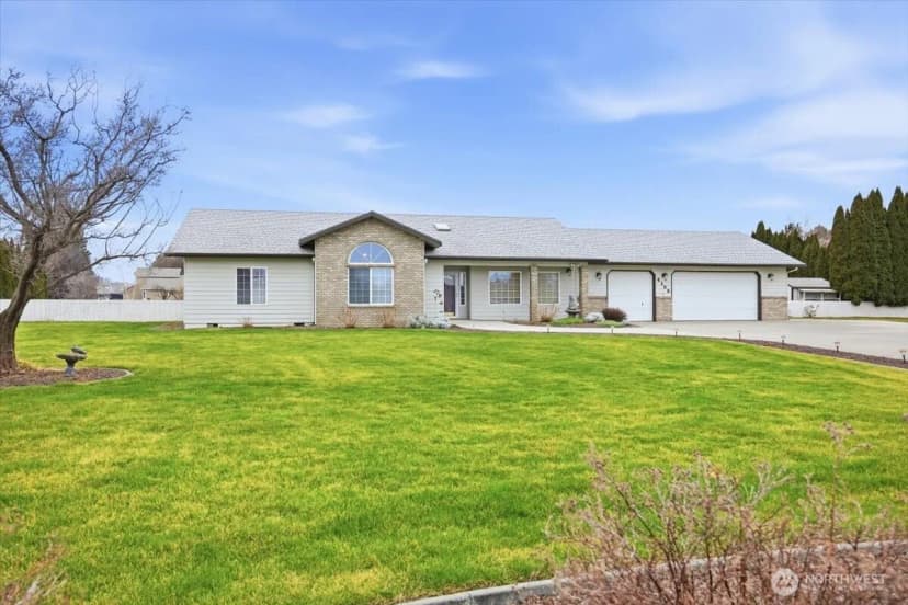 Property photo for 4105 Southlake Court, West Richland