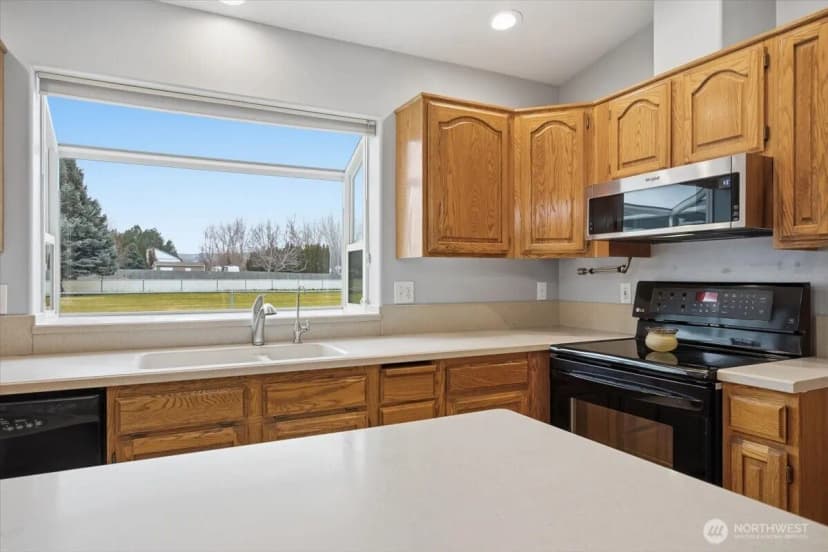 Property photo for 4105 Southlake Court, West Richland photo 14