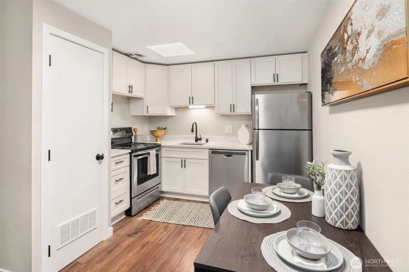 Property photo for 4308 Ne Sunset Boulevard #x7, Renton photo 6