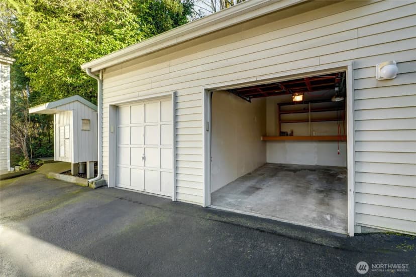 Property photo for 1628 118th Avenue Se #f316, Bellevue photo 13