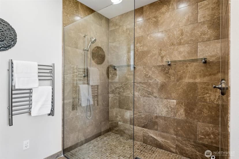 Property photo for 30721 40th Avenue S, Roy photo 16