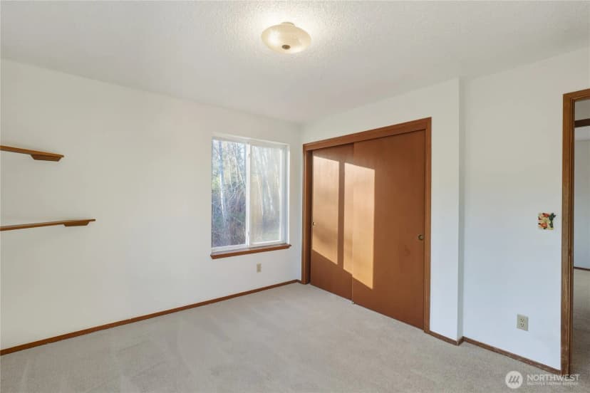 Property photo for 13082 Olalla Valley Road Se, Olalla photo 17