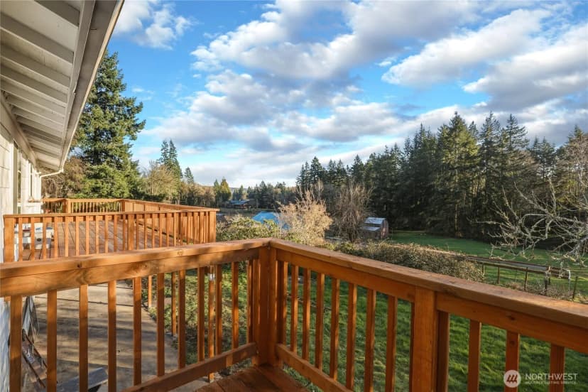 Property photo for 13082 Olalla Valley Road Se, Olalla photo 18