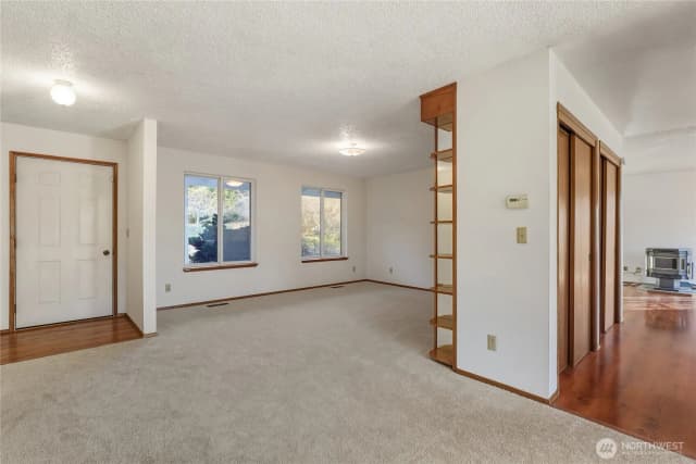 Property photo for 13082 Olalla Valley Road Se, Olalla photo 5