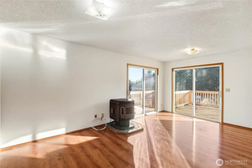 Property photo for 13082 Olalla Valley Road Se, Olalla photo 12