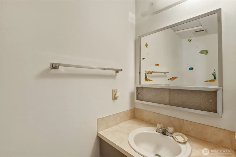 Property photo for 13082 Olalla Valley Road Se, Olalla photo 26