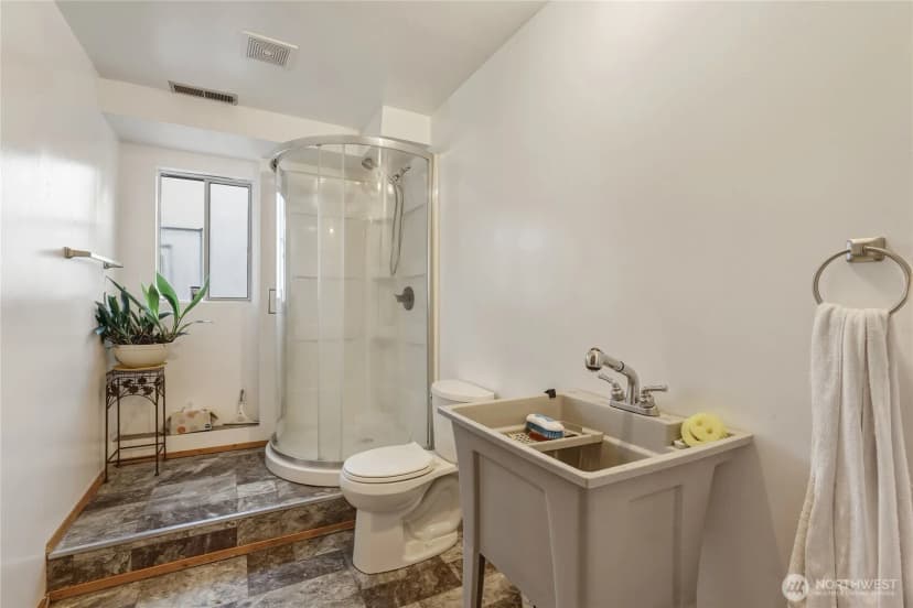 Property photo for 13082 Olalla Valley Road Se, Olalla photo 29