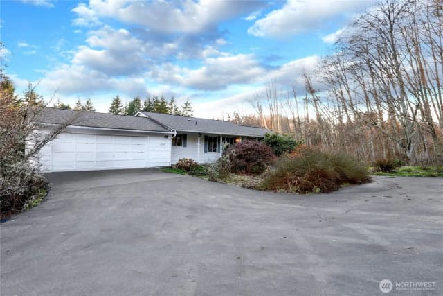 Property photo for 13082 Olalla Valley Road Se, Olalla photo 2