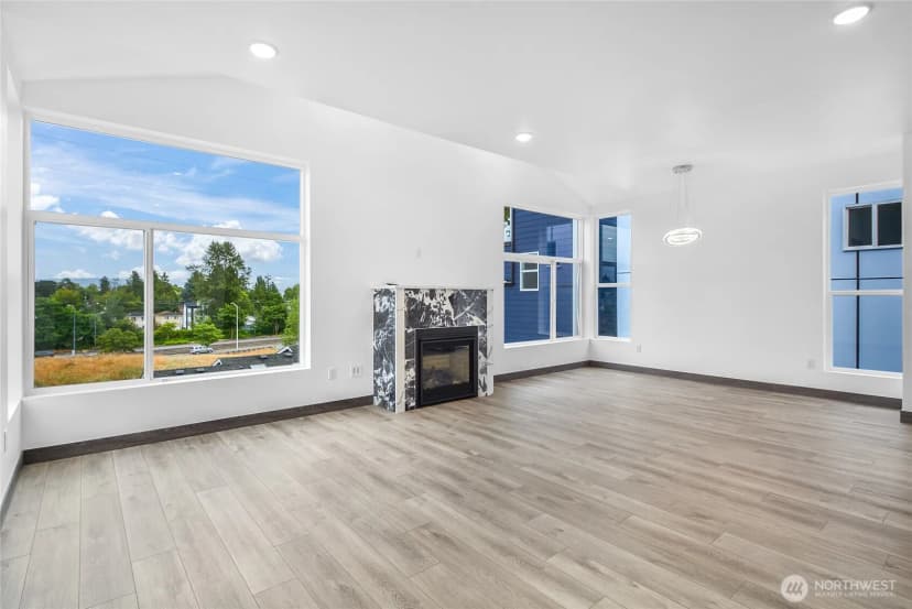 Property photo for 8610 42nd Avenue S, Seattle photo 9