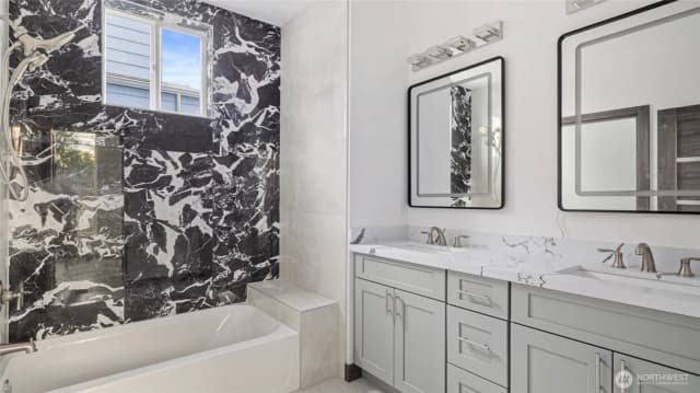 Property photo for 8612 42nd Avenue S #b, Seattle photo 4