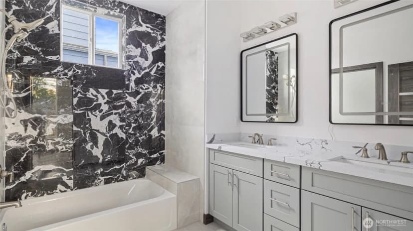 Property photo for 8612 42nd Avenue S #b, Seattle photo 4