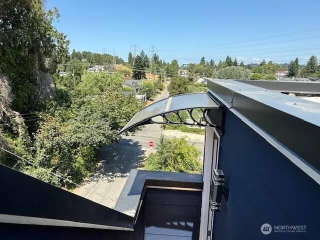 Property photo for 8612 42nd Avenue S #b, Seattle photo 15