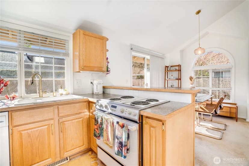 Property photo for 33 Lakewood Oaks Drive Sw, Lakewood photo 11