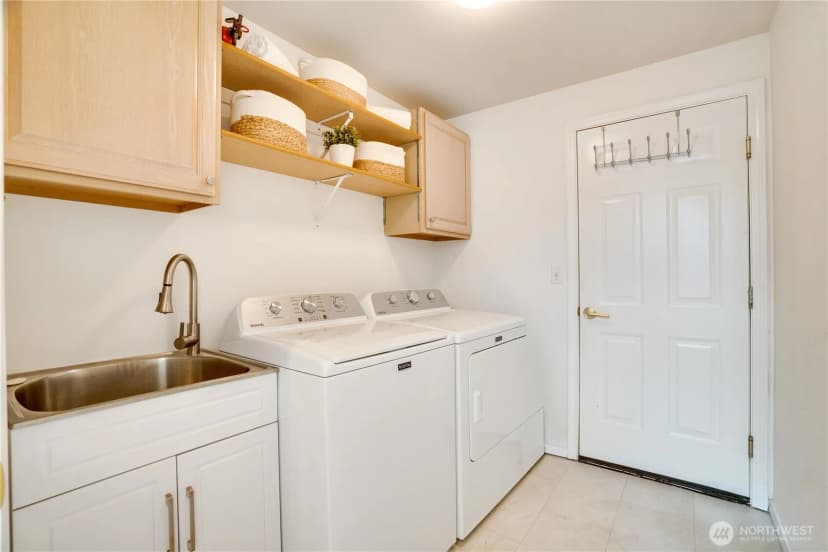 Property photo for 33 Lakewood Oaks Drive Sw, Lakewood photo 20