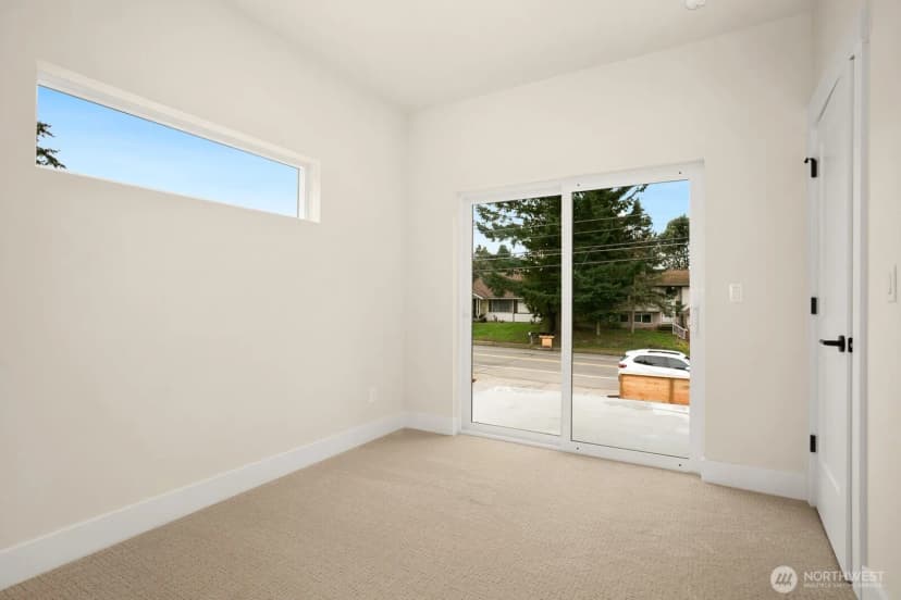 Property photo for 11916 4th Avenue Sw, Burien photo 9